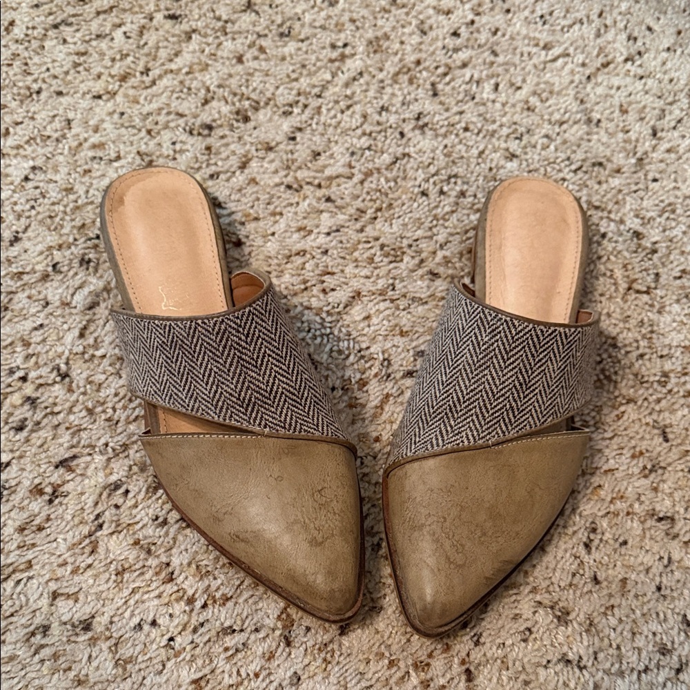 Buckle Women’s mule loafers